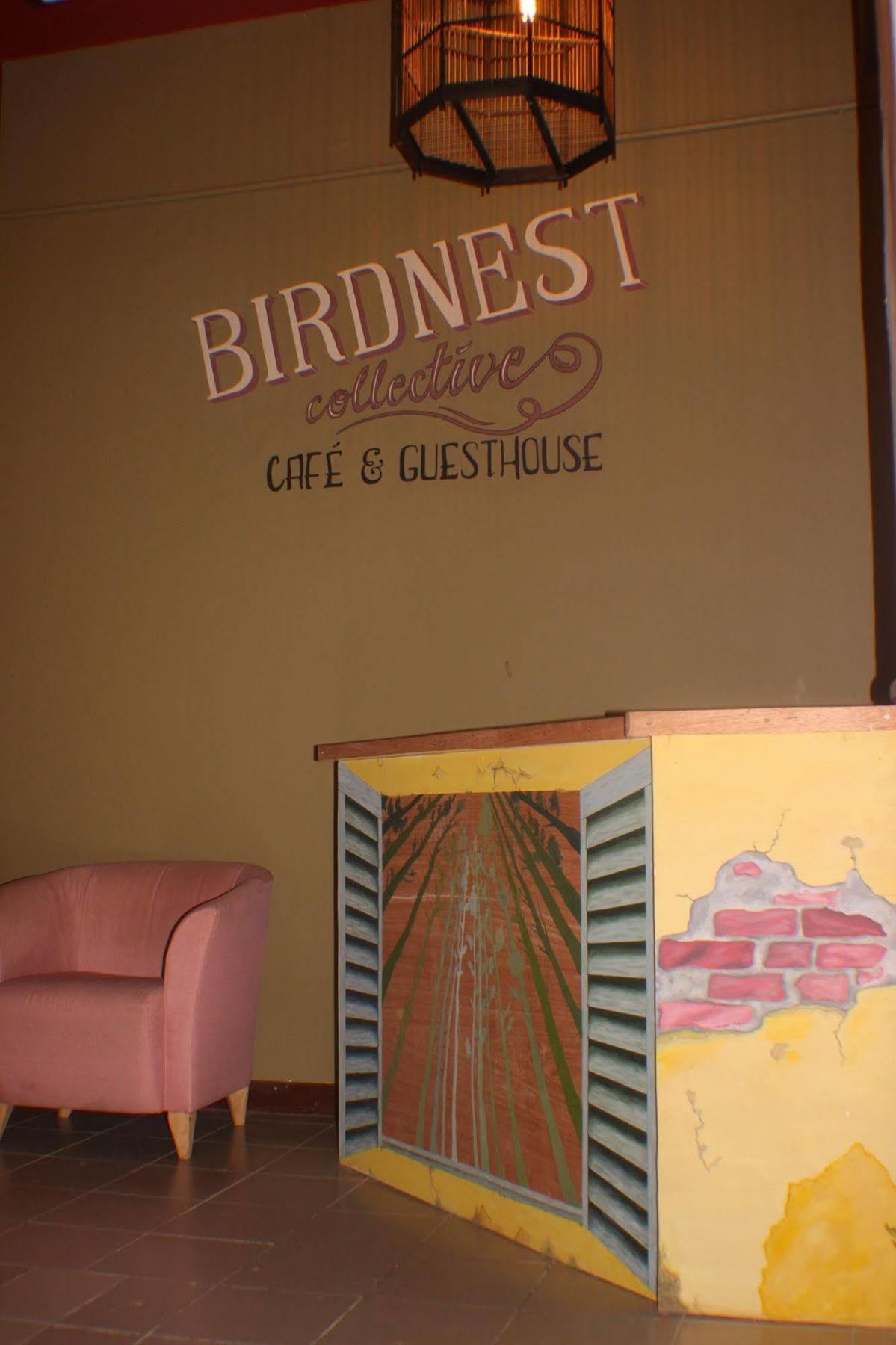 Birdnest Guesthouse, Gaia Rooftop Cafe Kuala Lumpur Exterior foto